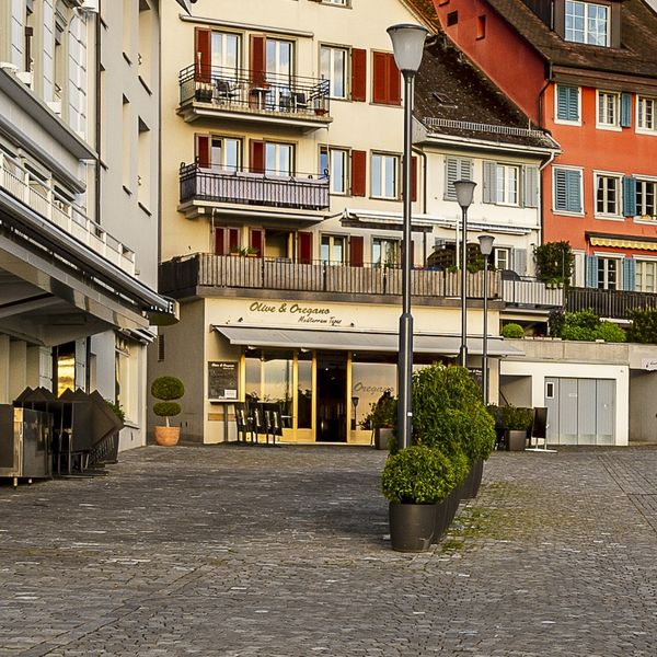 Stadt Zug bekommt legendäres Café zurück