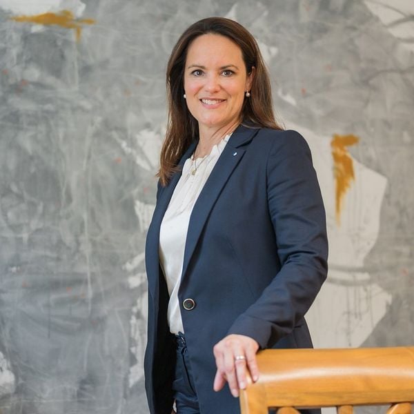 So rechtfertigt Michaela Tschuor den Lohn des Spitalchefs