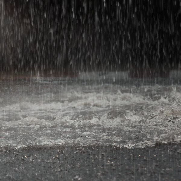 Luzern: Unwetter sorgt für überflutetes Schulhaus