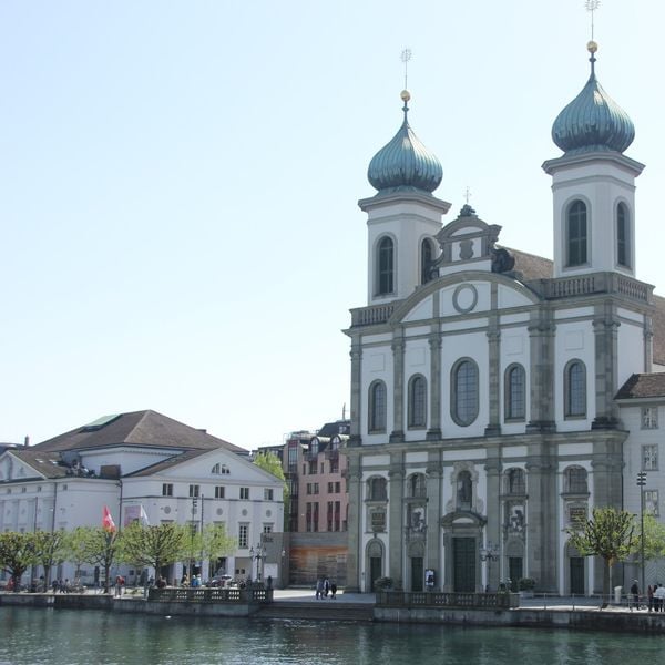 Kirche Luzern: Erstmals zahlen Firmen mehr als Mitglieder