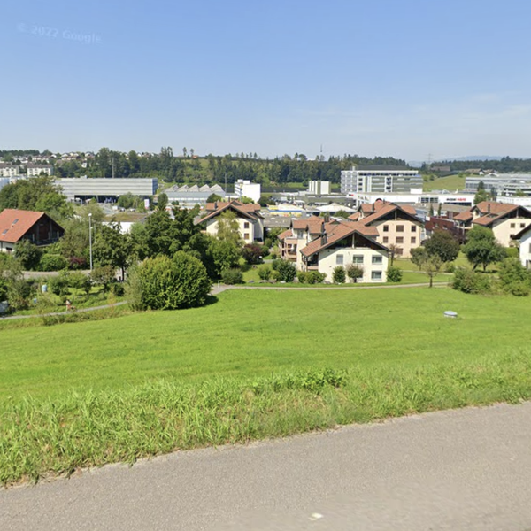 Gibts bald neue Wohnhäuser neben der Mall of Switzerland?
