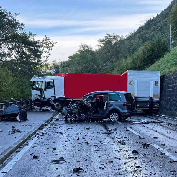 Walchwil: Person stirbt nach Unfall auf Artherstrasse