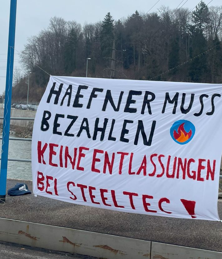 Klimastreik und Gewerkschaften demonstrieren in Emmenbrücke
