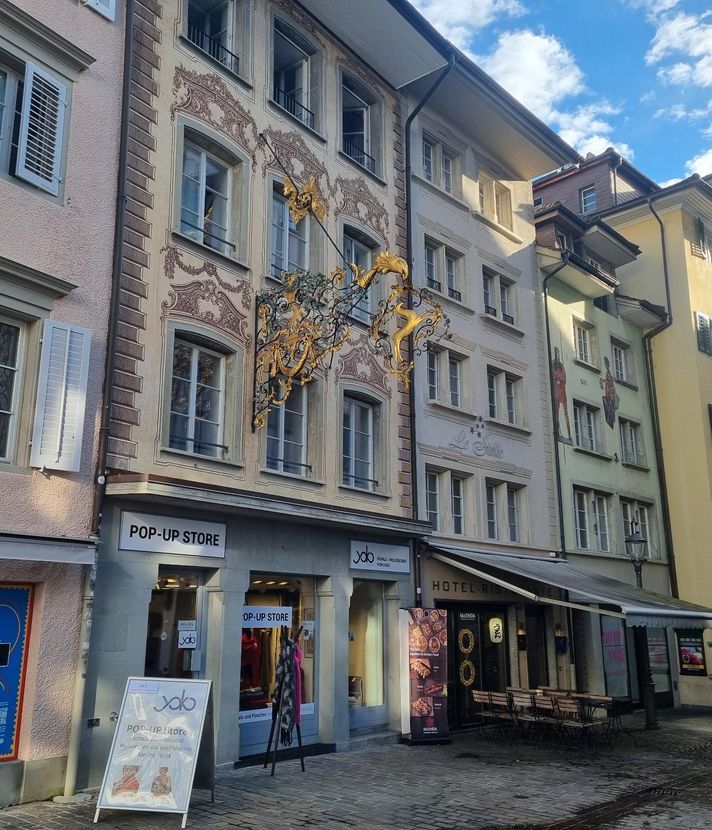 In Luzern steht seit Jahren ein Hotel, das keines sein dürfte