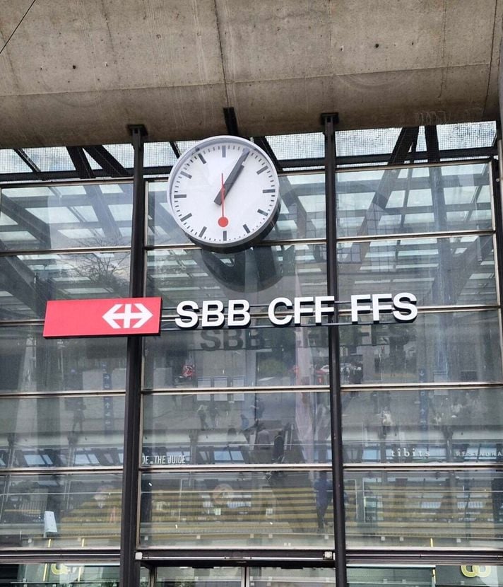 Endlich! Luzerner Bahnhofsuhr zeigt wieder Zeit