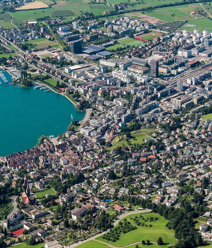 Weltweit grösster Warenprüfer will nach Zug zügeln