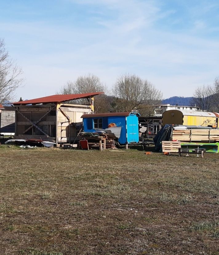 Stadt Kriens bewilligt Wagenburg Hinterschlund