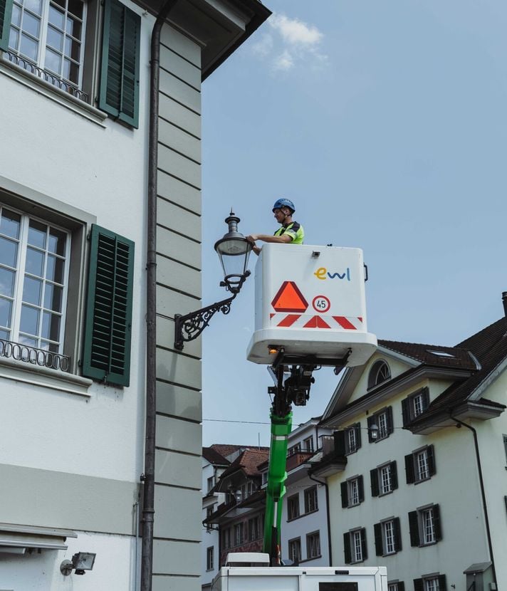 Darum leuchten Laternen in Luzern auch am Tag