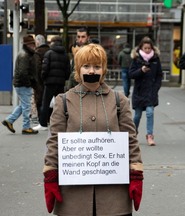 Erschütternd: Diese Frauen sprechen, ohne zu reden