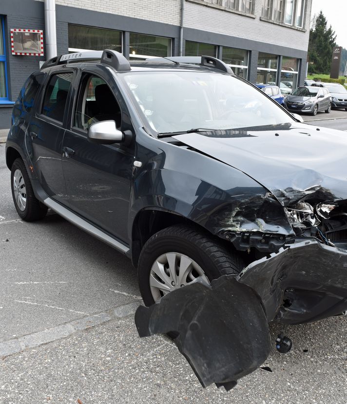Escholzmatt: Im Feldmoos sind vier Autos ineinander geknallt