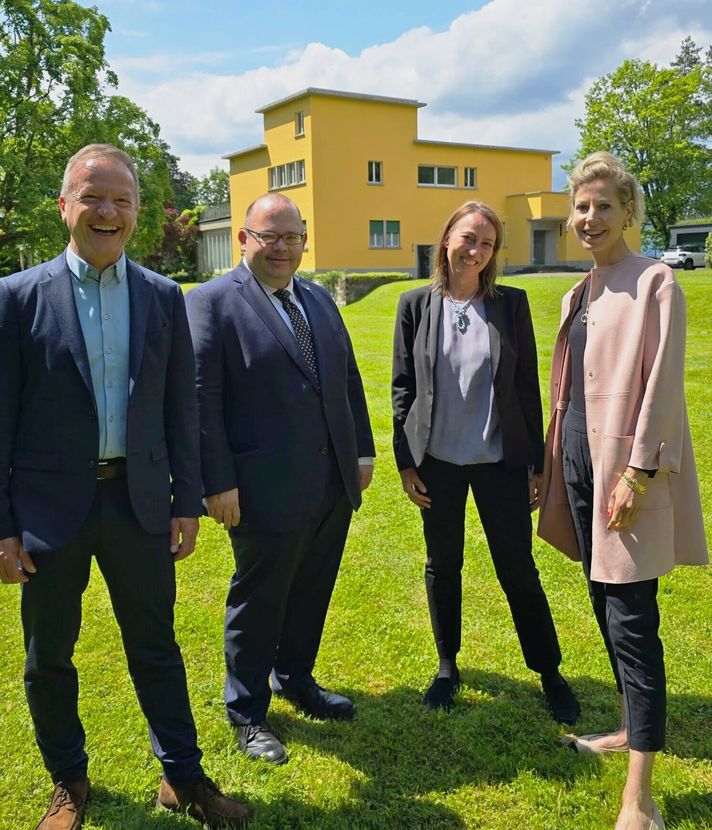 So sieht es im bisher exklusiven Park der Rachmaninow-Villa aus