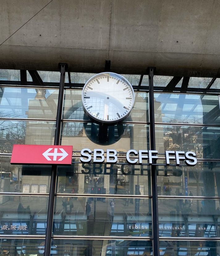 Luzerner Bahnhofsuhr streikt – seit Wochen