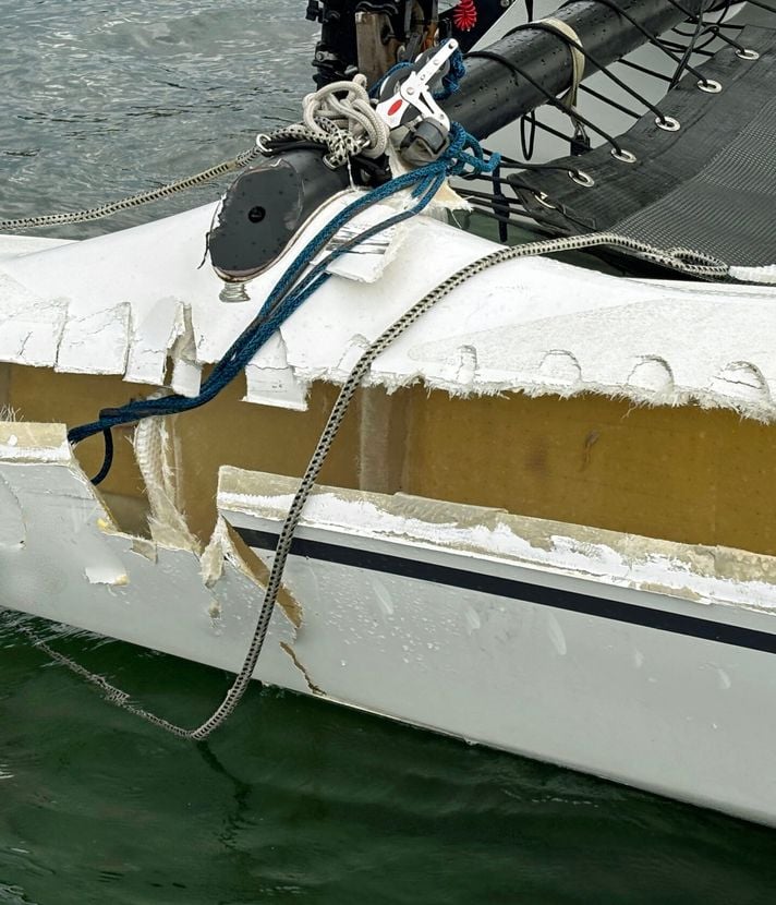 Zwei Boote knallen auf dem Vierwaldstättersee ineinander