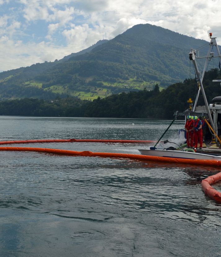 Boot auf Vierwaldstättersee gesunken – fünf Personen gerettet