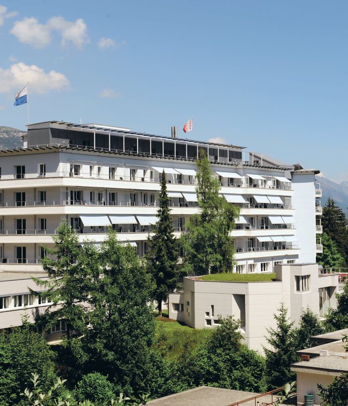 Wird die Höhenklinik Montana an US-Skigiganten verkauft?