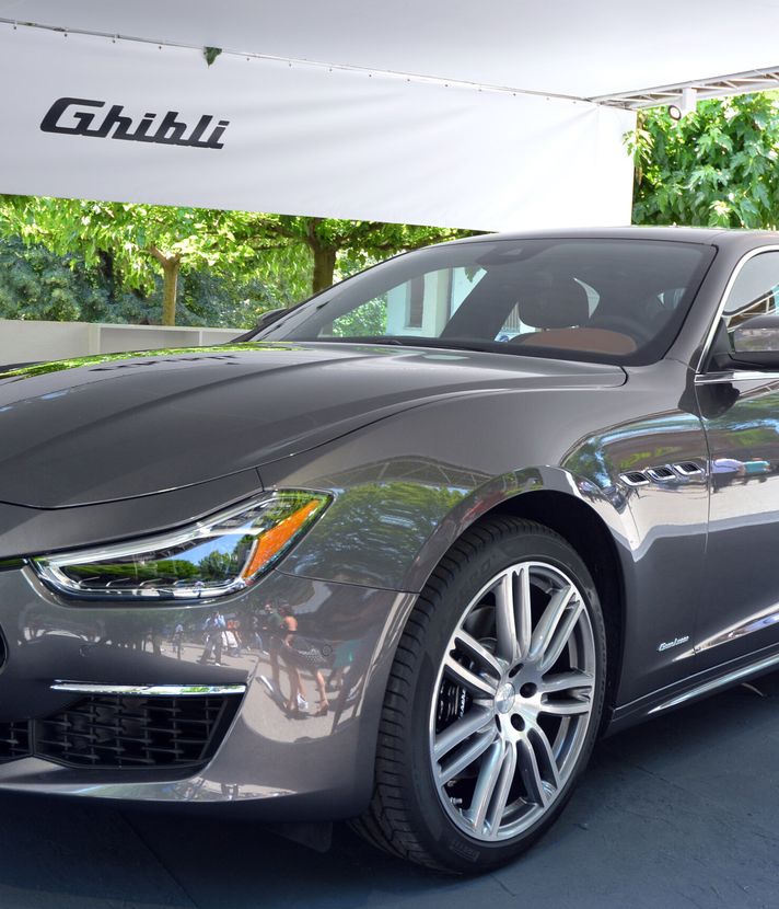Hat Sozialhilfeempfänger geleasten Maserati auf Tutti vertickt?