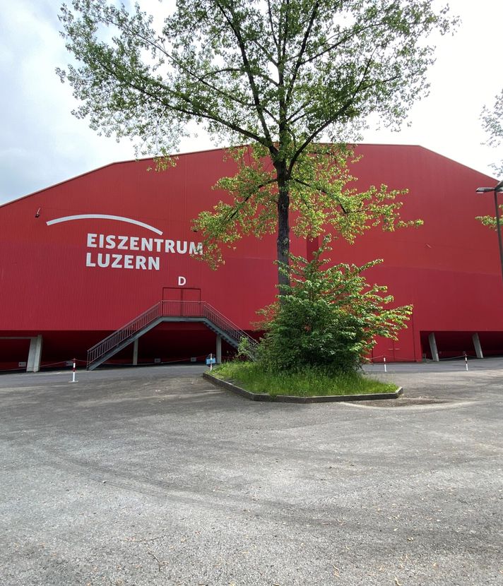 Baurecht für Mantelnutzung des Eiszentrums Luzern vergeben