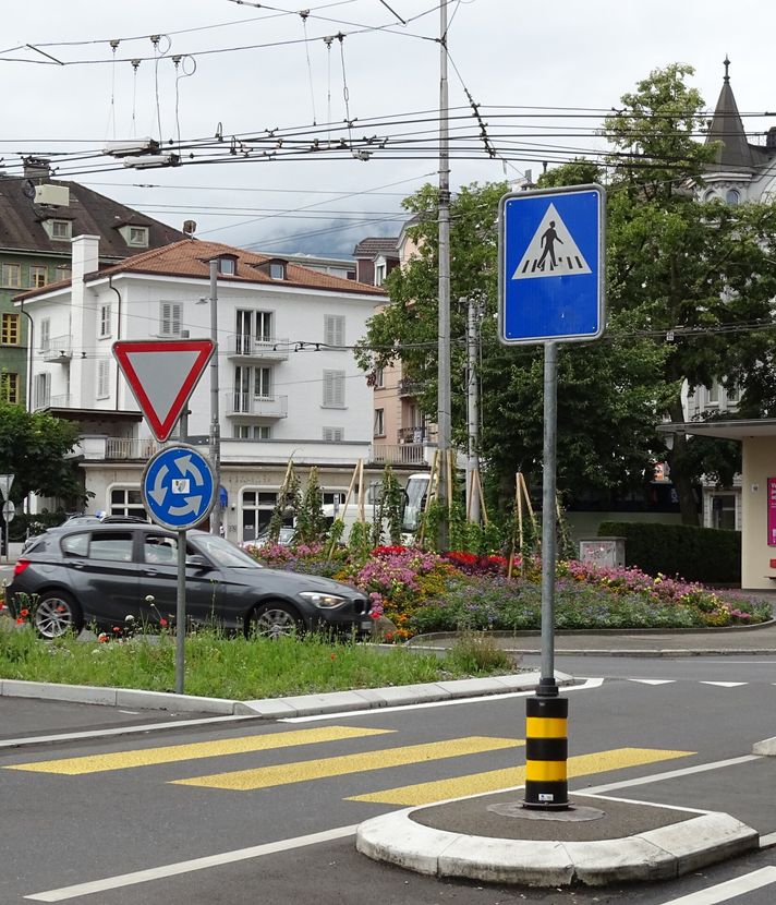 Unfall beim Bundesplatz sorgt für Verkehrschaos in Luzern