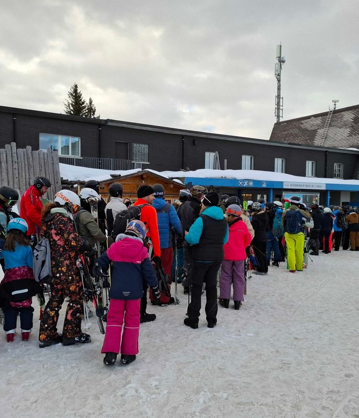 Skifahrer ziehts am Wochenende in Scharen in die Berge