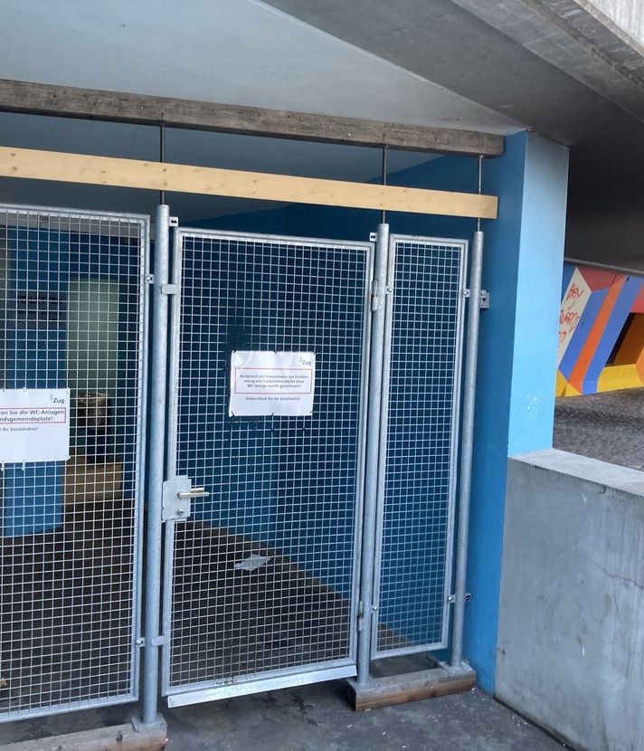 Vandalenschutz in Zug: Neues Unisex-WC in der Katabucht