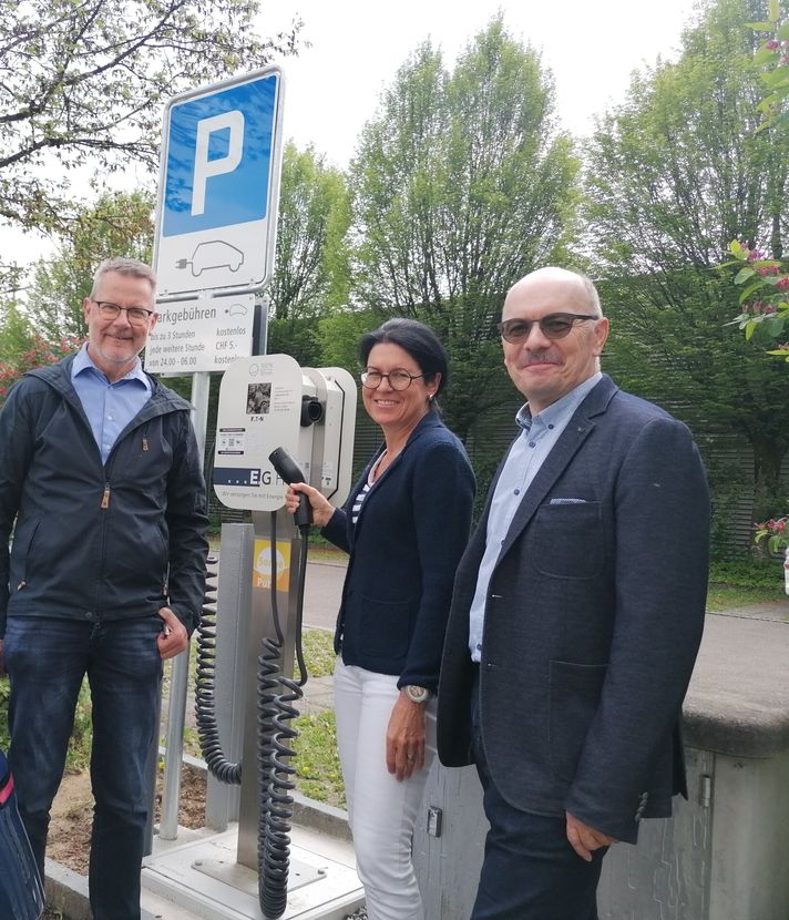 Genossenschaft plant neue E-Ladestationen für Hünenberg