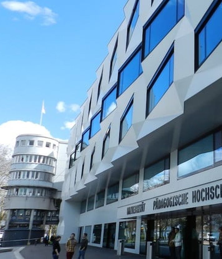 Uni Luzern ernennt vier Ärzte zu Professoren