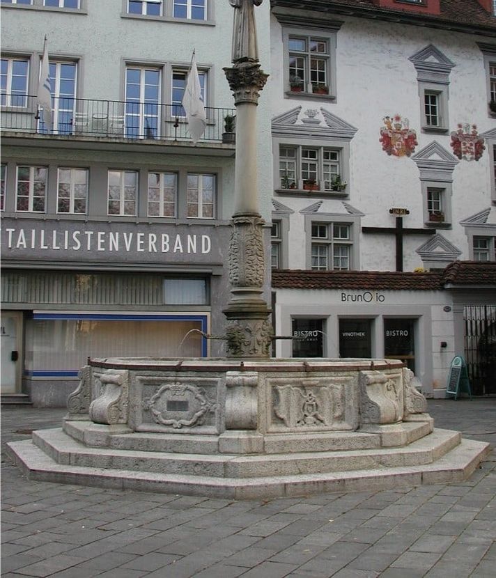 Dieser Luzerner Brunnen könnte umkippen