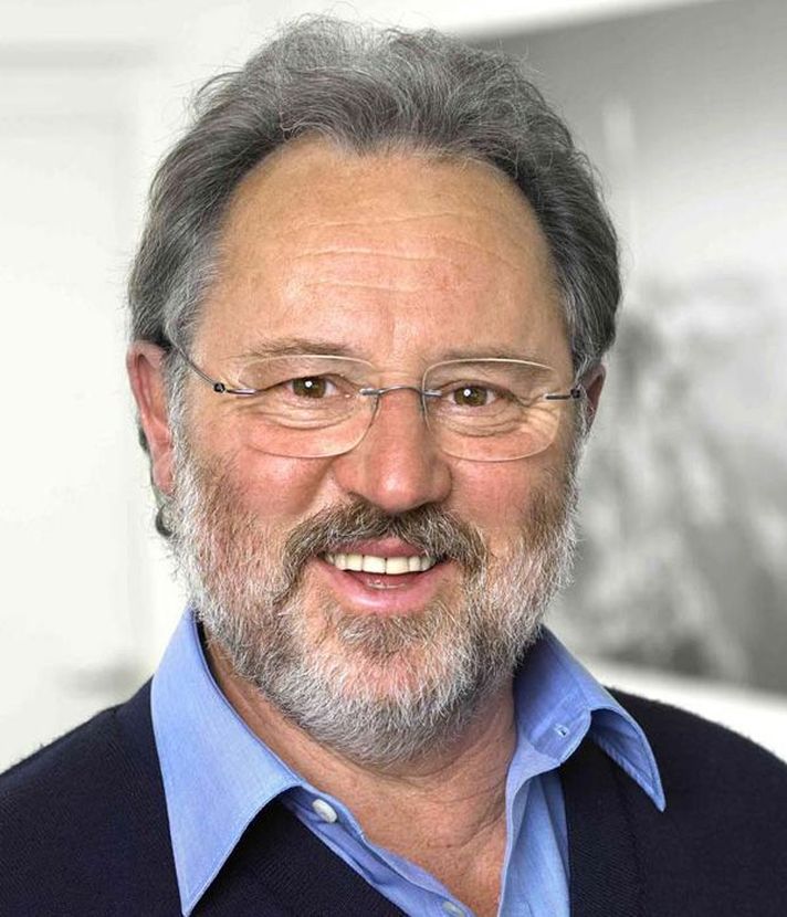 Oscar J. Schwenk ist gestorben