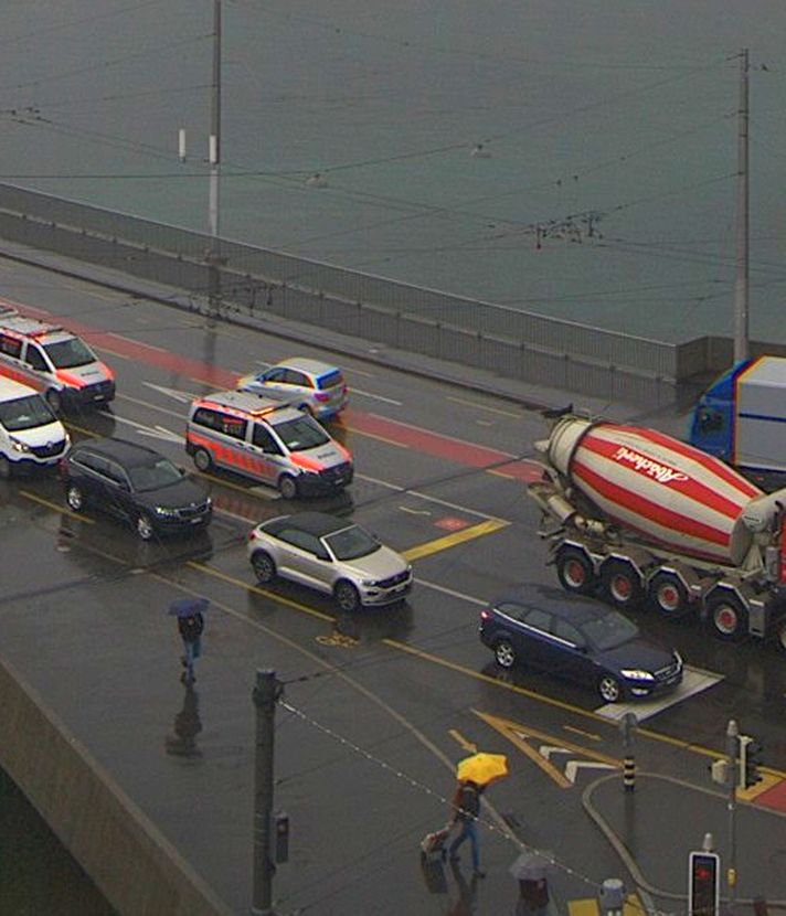 Unfall auf der Seebrücke sorgt für Stau in der Stadt Luzern