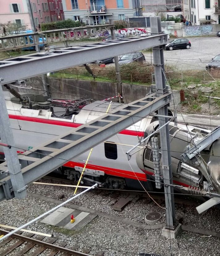 Eurocity entgleist: Sieben Verletzte – Bahnhof auch am Donnerstag lahmgelegt