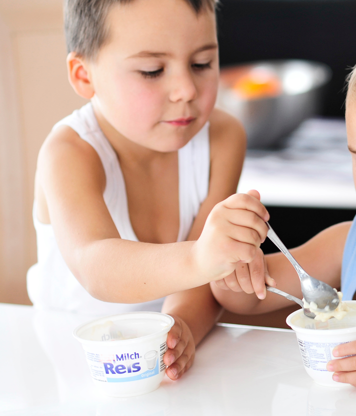 Kindergetränke enthalten mehr Zucker als Standard-Getränke