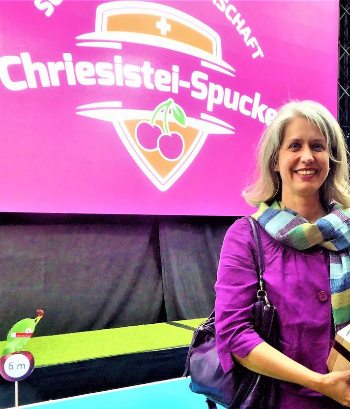Wie sich die Luzerner Stadträtin an der «Chriesistei-Spuckete» schlägt