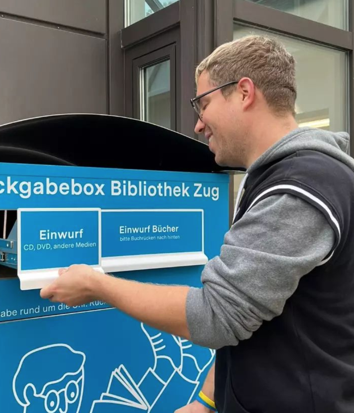 Ab in die Box: Bibliothek Zug hat neue Rückgabestelle