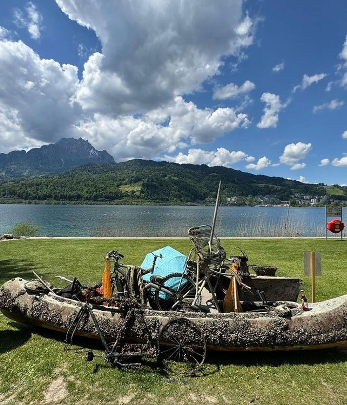 Diesen Schrott fischten Taucher aus der Badi Horw