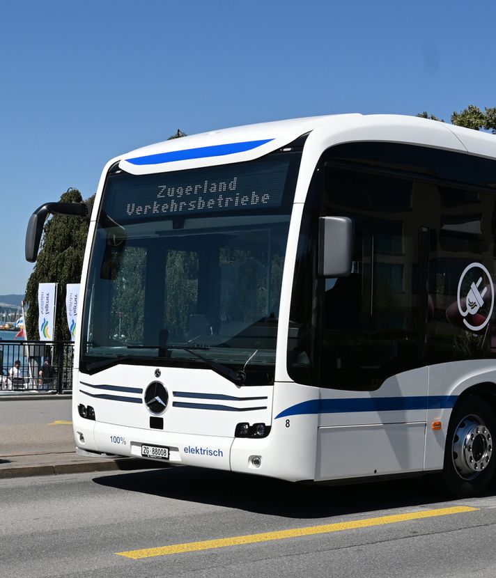 ZVB vergrössert die Flotte der E-Gelenkbusse
