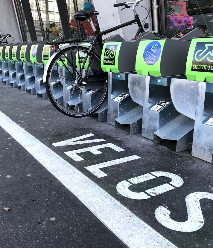 Leere smarte Velo-Parkplätze in Luzern: «Vielleicht sind wir zwei Jahre zu früh»