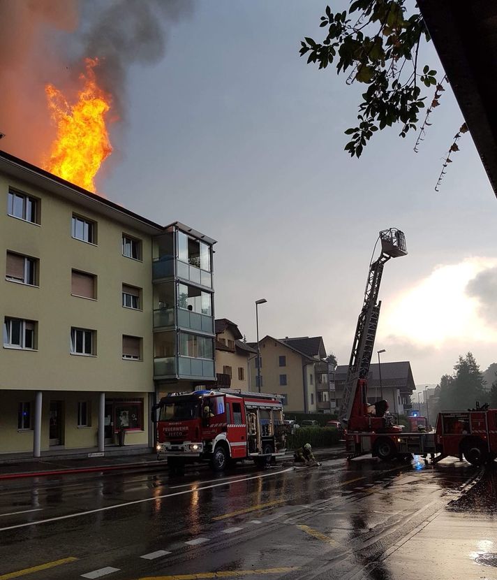 Dachstockbrand in Littau nach Blitzschlag