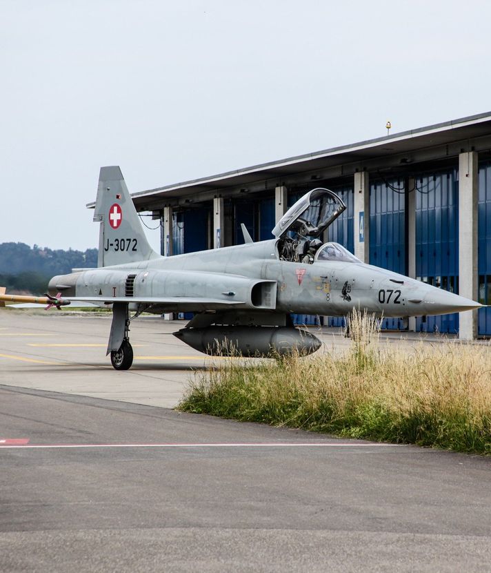Darum landete ein Edelweiss-Flugzeug samt Kampfjets in Emmen