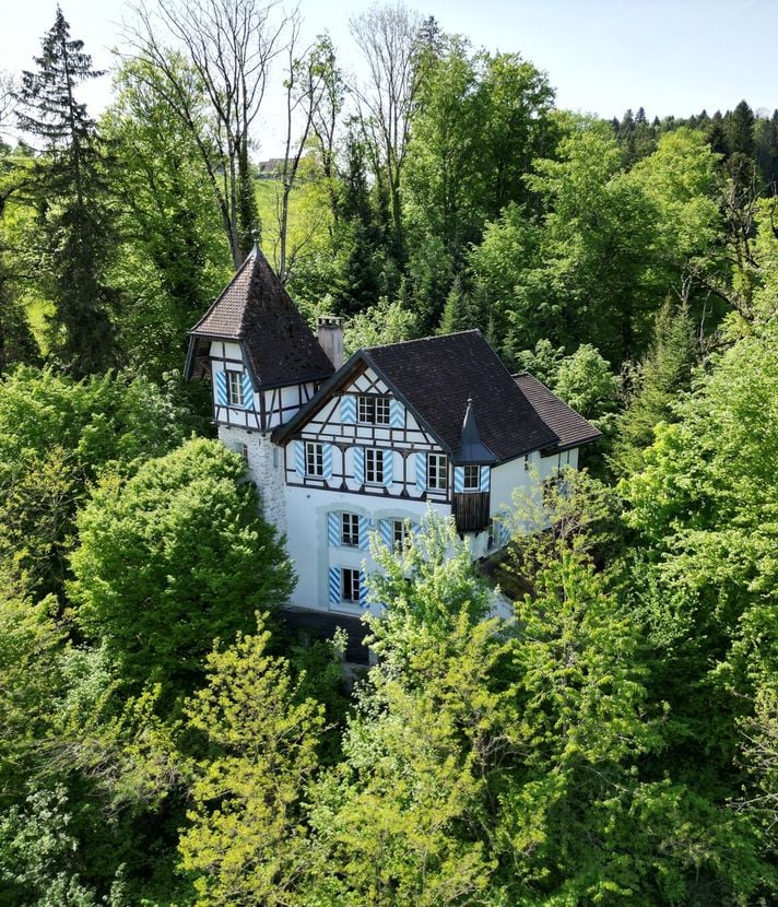 Schloss zu haben: Luzerner bleibt auf Bijou sitzen