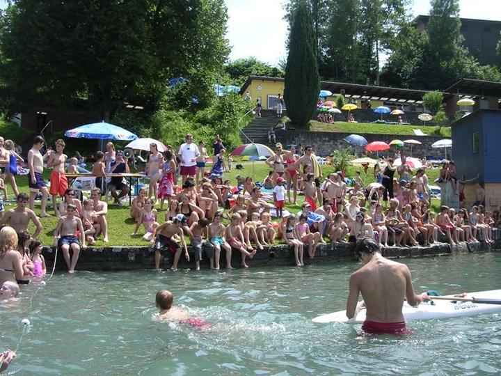 So siehts aus, wenn in der Rotsee-Badi sommerlicher Hochbetrieb herrscht.