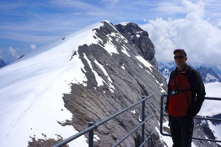 Wyrsch vor dem 3238 Meter über Meer gelegenen Titlis-Gipfel.