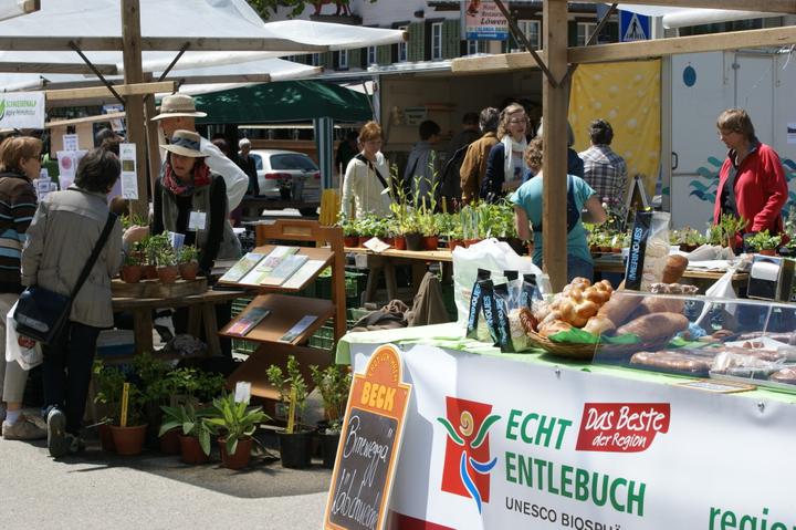 Der Entlebucher Kräuter- und Wildpflanzenmarkt in Escholzmatt. (Bild: zvg)