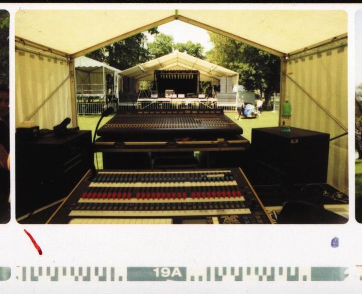 Blick von der Technik Richtung Bühnen. Erstes Funk am See 1996.