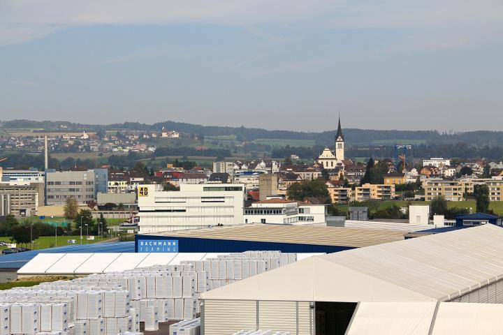 Der Blick über Hochdorf vom Industriegebiet her.