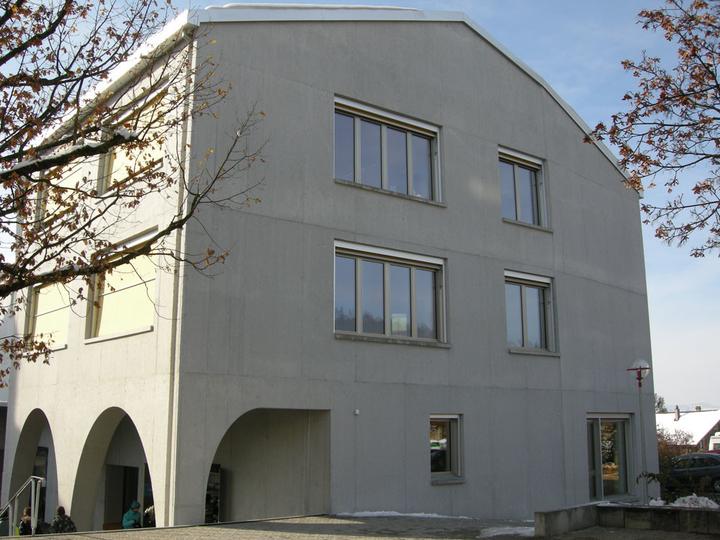 Dorfschule Buttisholz von Rückseite