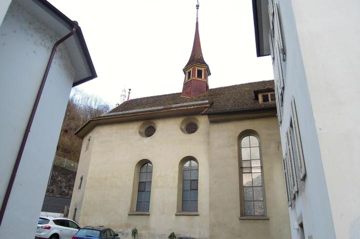 Die Fassade erhielt von 1817 bis 1819 eine klassizistische Fassade.
