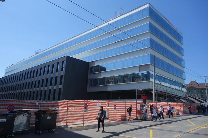 Der Neubau am Bahnhof Bern ist eine Kopie des CSS-Gebäudes in Luzern.