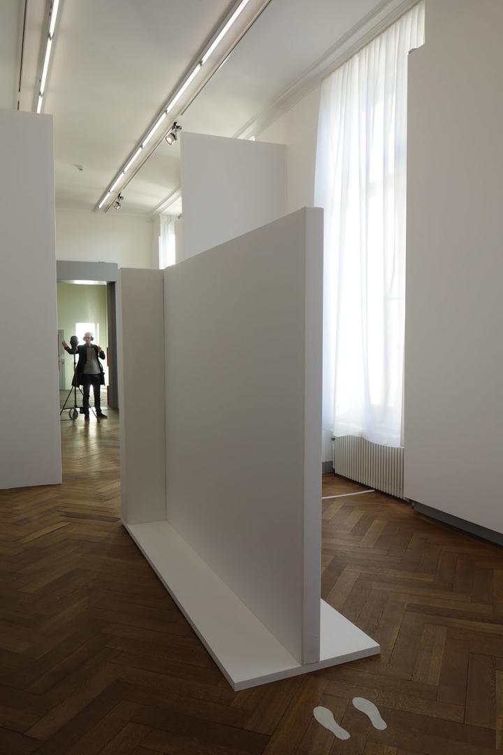 Die Architekten Graber&Steiger tragen mit ihrer Installation zum räumlichen Erlebnis der Ausstellung «Der Klang der Architektur» bei.