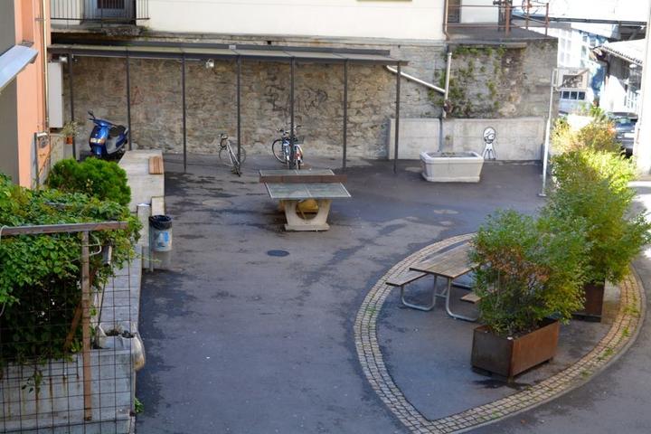 Ein Hinterhof für die Quartierbewohner: Der Lädeliplatz am Ende der Lädelistrasse.