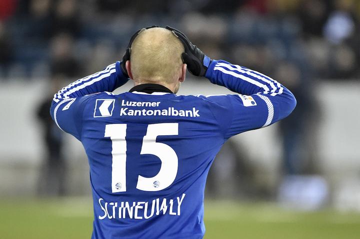 Gibt’s doch gar nicht! Marco Schneuwly ärgert sich beim Cup-Spiel gegen Lugano.